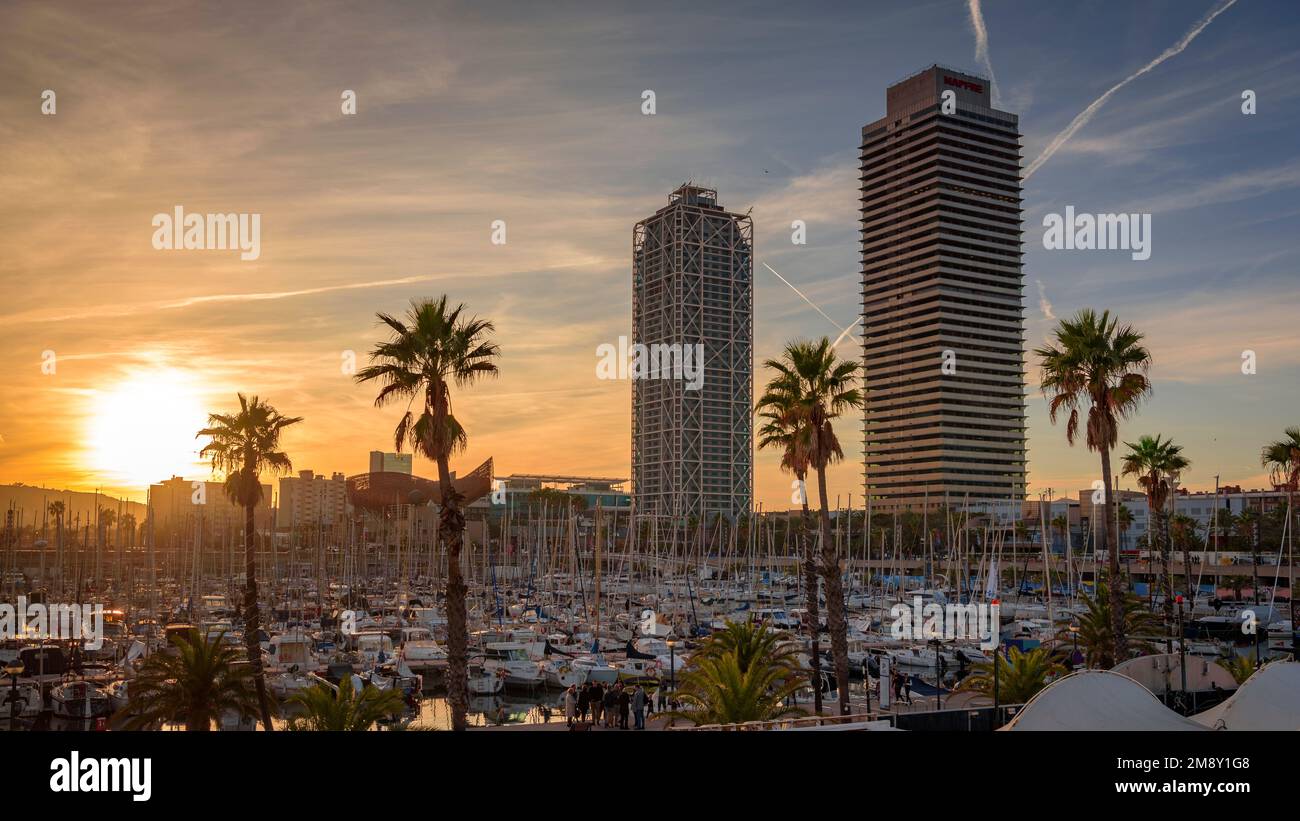 mapfre-tower-and-hotel-arts-at-sunset-seen-from-the-olympic-harbor