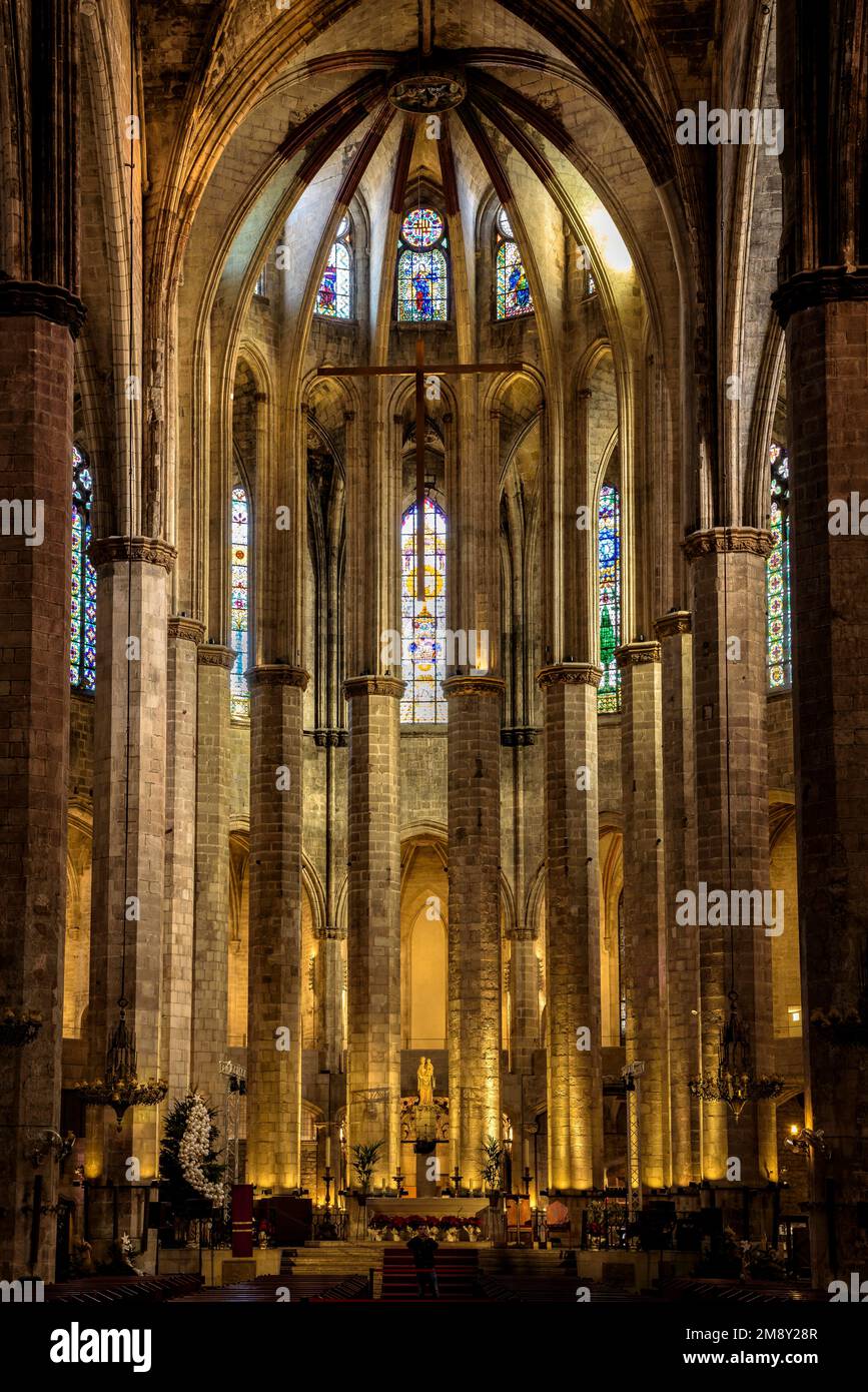 Interior of the Gothic Basilica of Santa Maria del Mar (Barcelona, Catalonia, Spain) ESP: Interior de la basílica gótica de Santa Maria del Mar Stock Photo