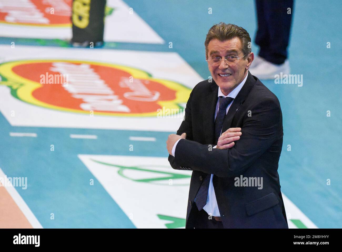 Cisterna, Italy. 15th Jan, 2023. Coach Angelo Lorenzetti (Itas Trentino) during Top Volley Cisterna vs Itas Trentino, Volleyball Italian Serie A Men Superleague Championship in Cisterna, Italy, January 15 2023 Credit: Independent Photo Agency/Alamy Live News Stock Photo
