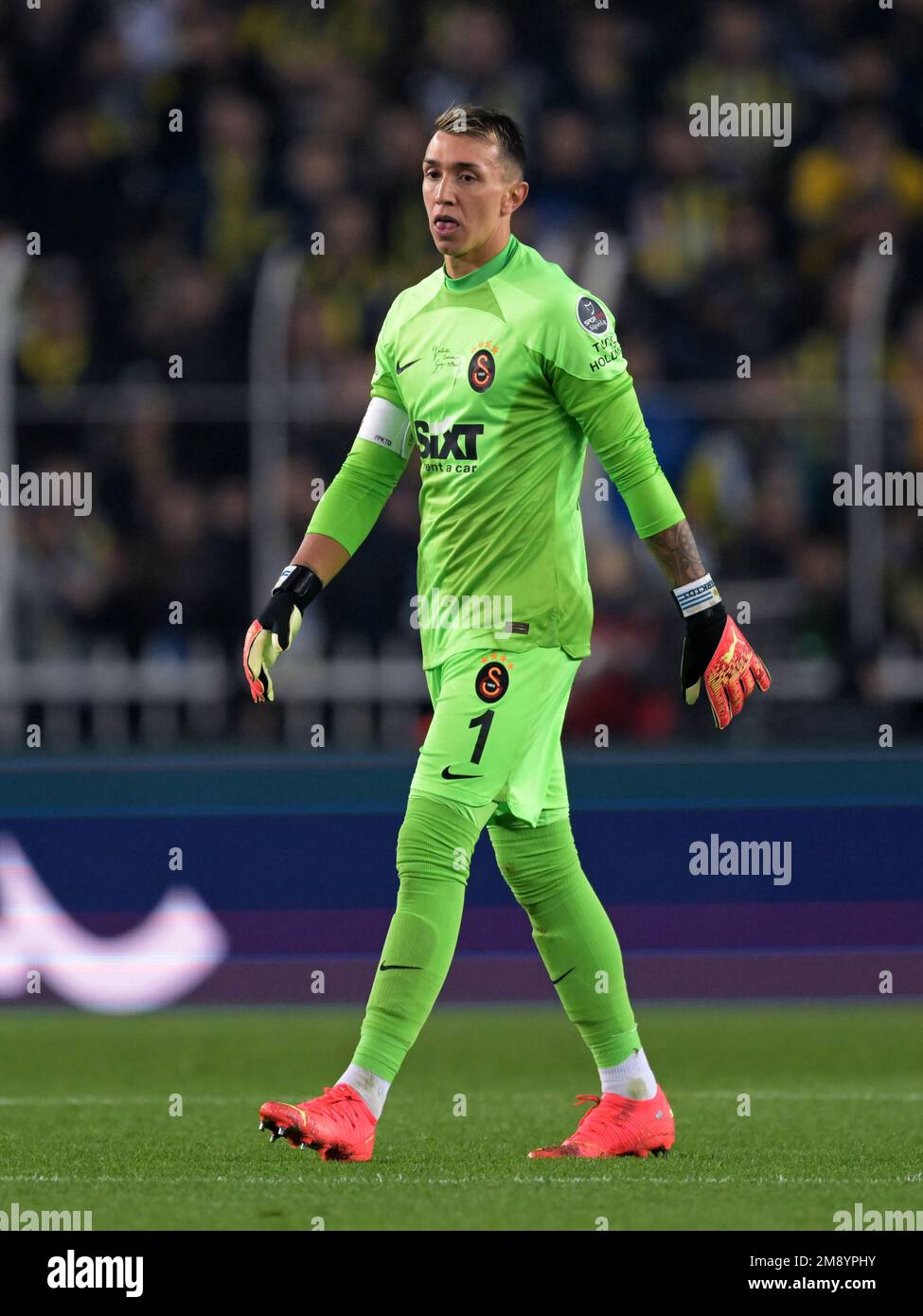 ISTANBUL - Galatasaray AS goalkeeper Fernando Muslera during the Turkish  Super Lig match between Fenerbahce AS and Galatasaray AS at Ulker stadium  on January 8, 2023 in Istanbul, Turkey. AP | Dutch