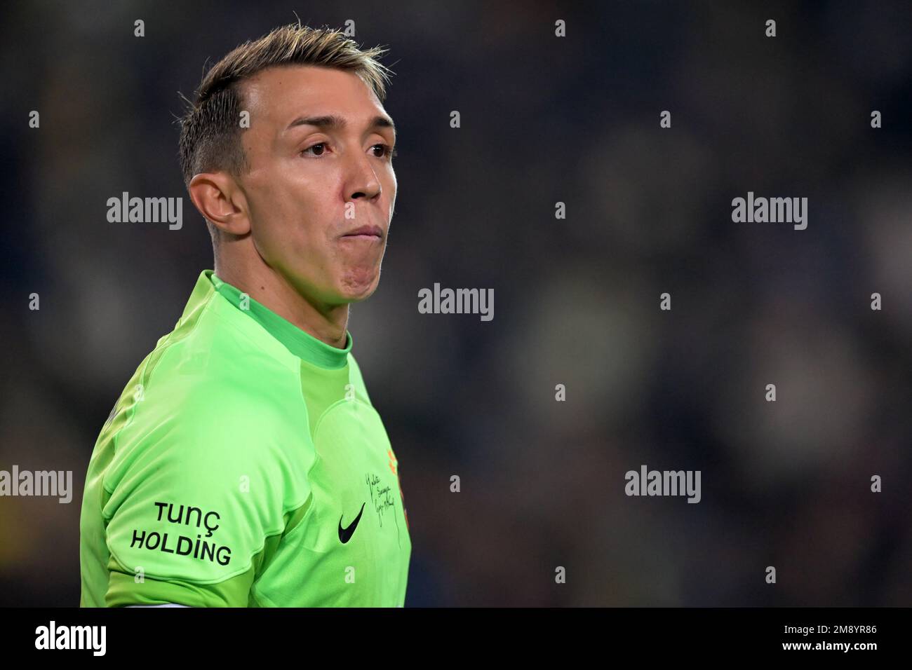 ISTANBUL - Galatasaray AS goalkeeper Fernando Muslera during the Turkish  Super Lig match between Fenerbahce AS and Galatasaray AS at Ulker stadium  on January 8, 2023 in Istanbul, Turkey. AP | Dutch