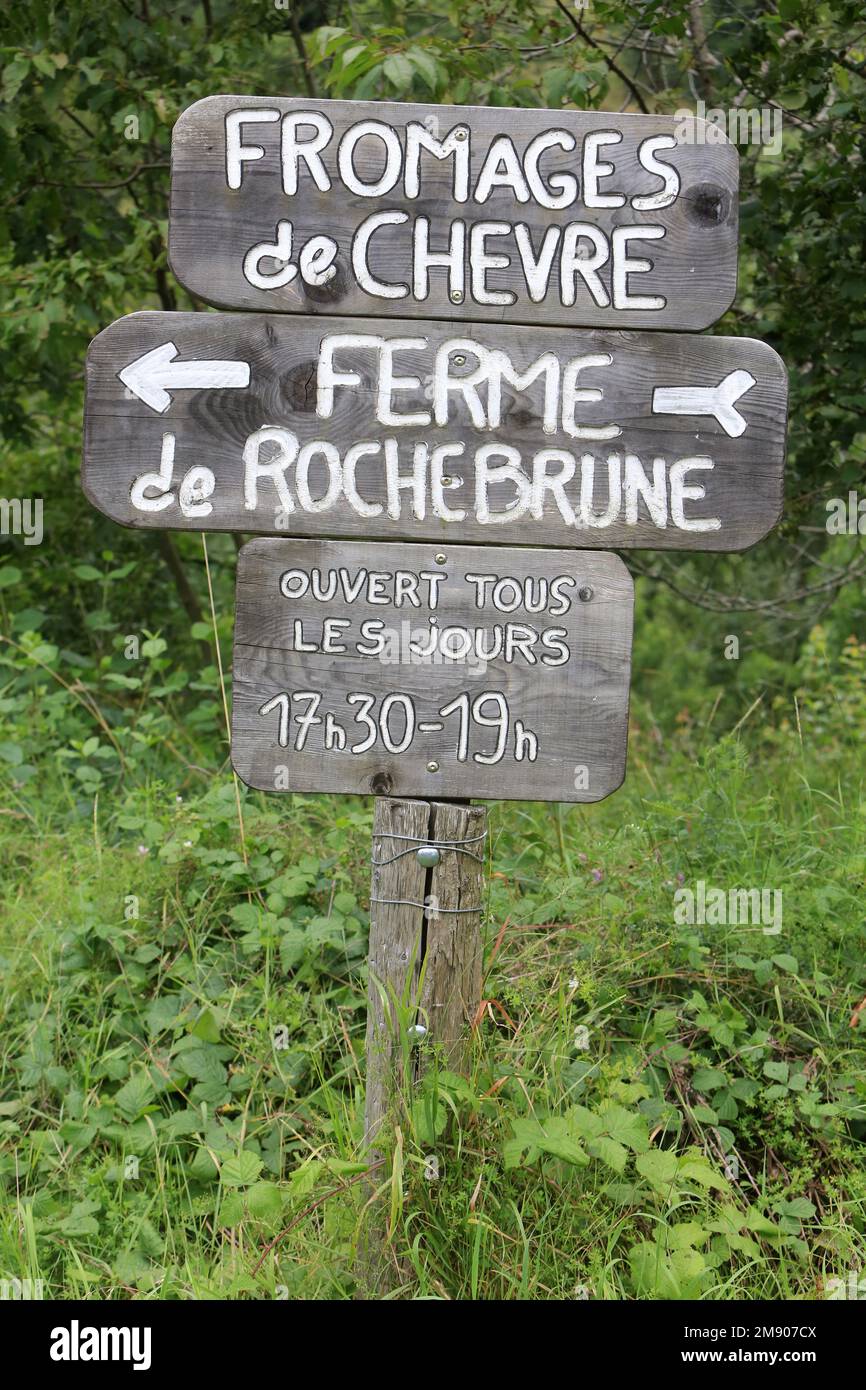 Fromages de chèvres. Ferme de Rochebrune. Panneau. La SaletteFallavaux