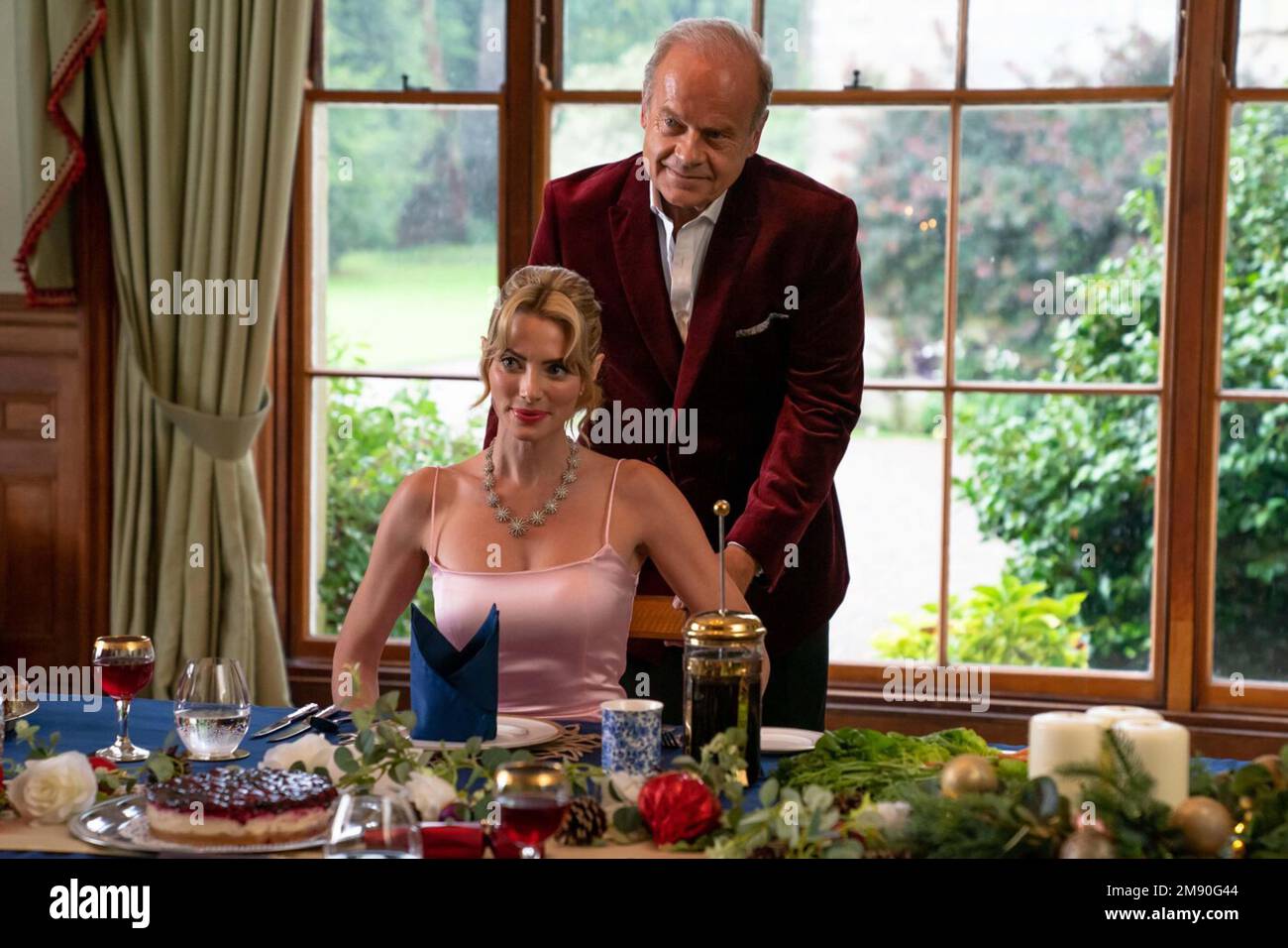 FATHER CHRISTMAS IS BACK (2021) APRIL BOWLBY  KELSEY GRAMMER  MICK DAVIS (DIR)  NETFLIX/MOVIESTORE COLLECTION Stock Photo
