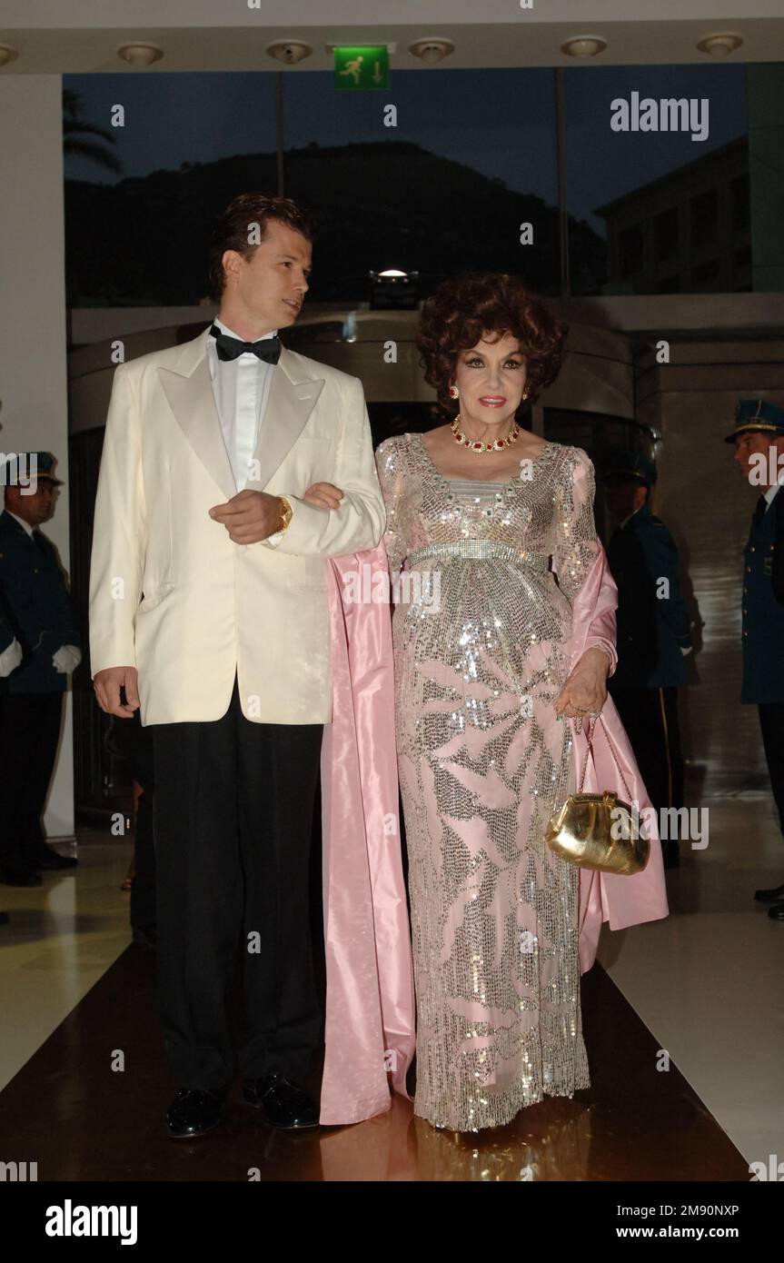 Italian actress Gina Lollobrigida dies aged 95 in a Rome clinic. File ...