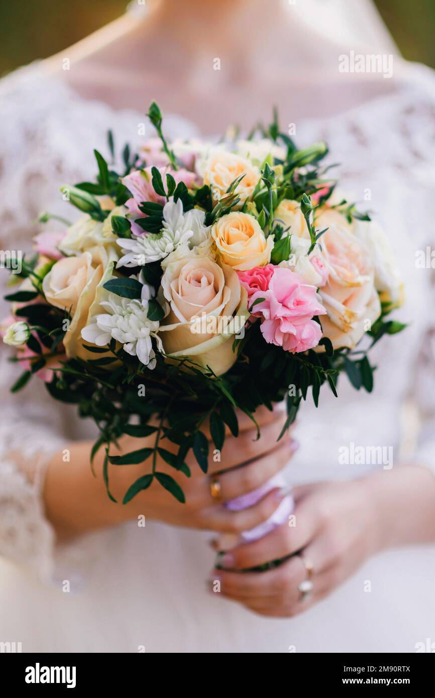 Pink Alstroemeria and White Chrysanthemum Bouquet Pink Alstroemeria and White Chrysanthemum Bouquet