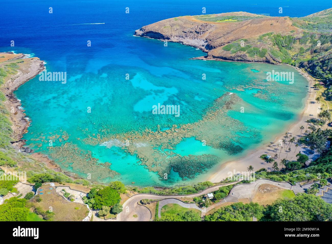 Aerial view waikiki beach hi-res stock photography and images - Alamy