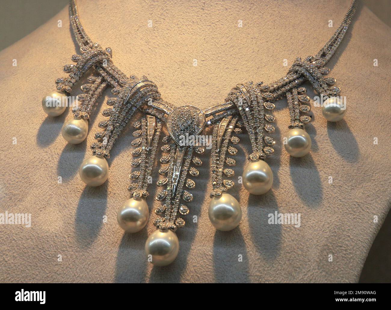 Pearl necklaces for sale in Dubai City, UAE Stock Photo Alamy