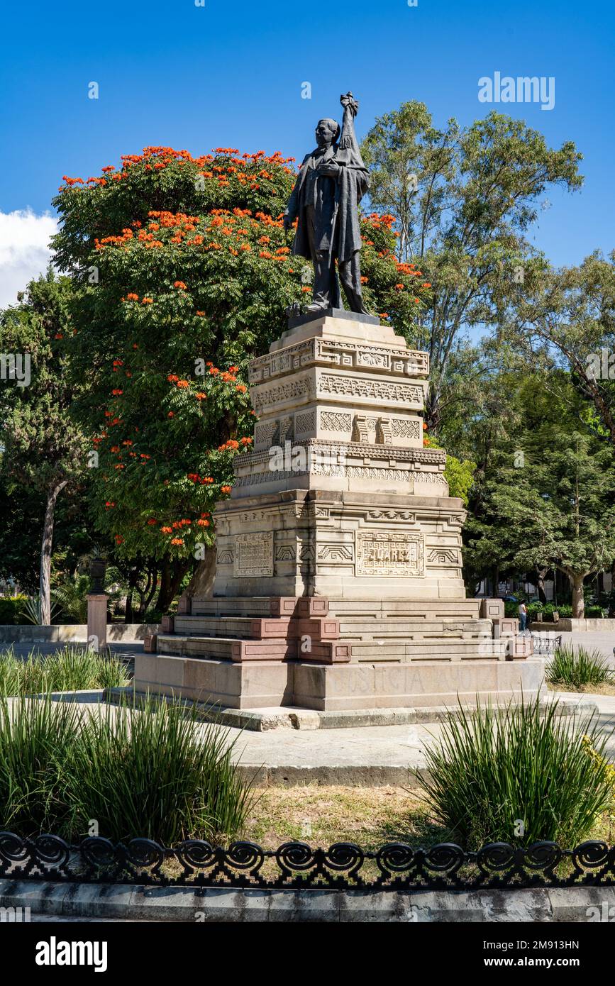 Statue of benito juarez hires stock photography and images Alamy