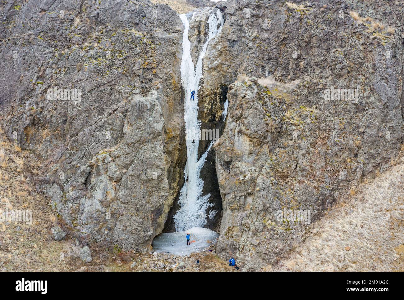 Ice climbers on a route called Kettle Falls Idaho Stock Photo