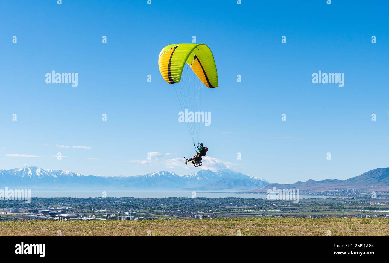 Trike Paraglider ridge soaring at Point of the Mountain Flight Park in Utah Stock Photo