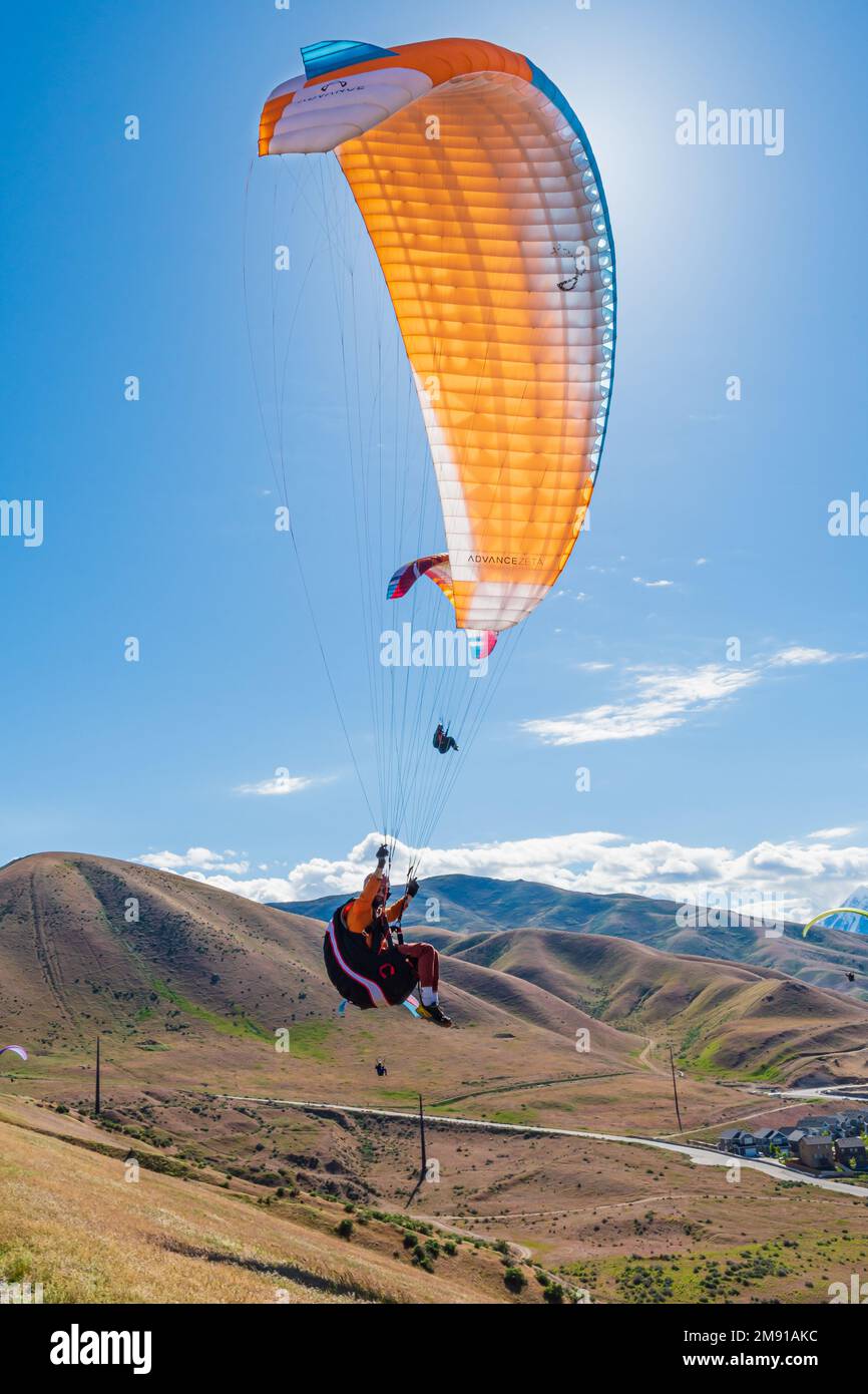 Paragliders ridge soaring at Point of the Mountain Flight Park in Utah