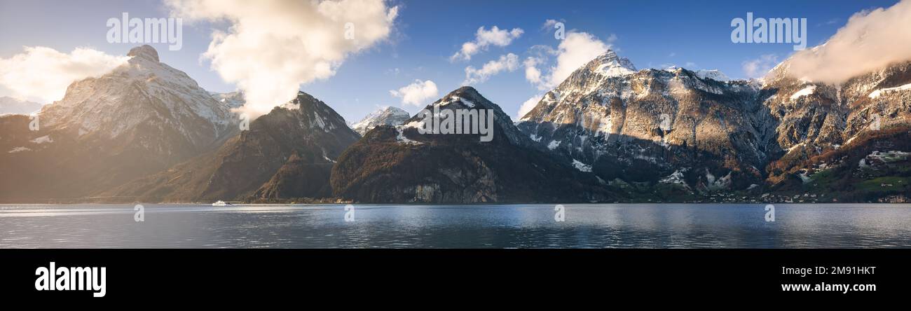 Vale hi res hi-res stock photography and images - Alamy