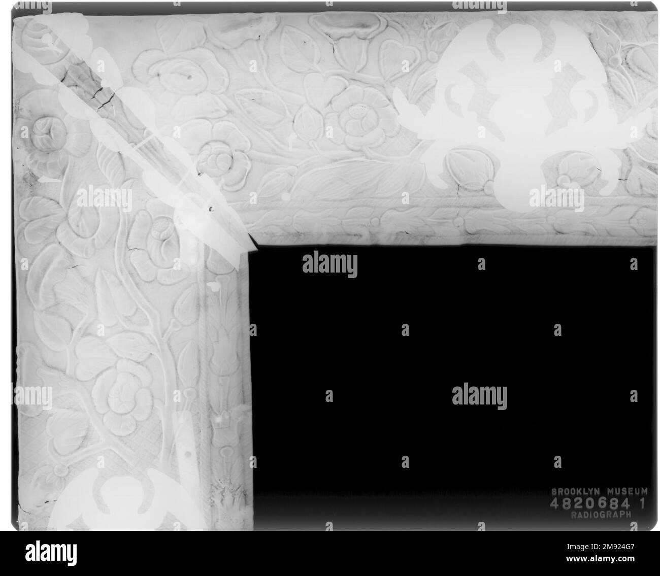 Oil on copper leaf Black and White Stock Photos & Images Alamy