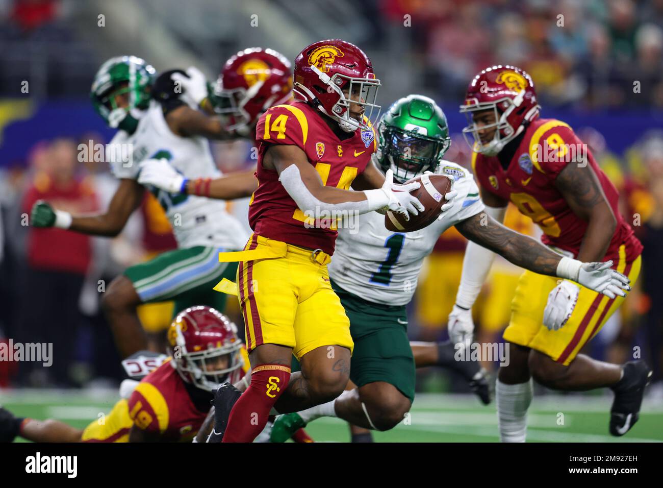 Southern California Trojans Raleek Brown (14) returns the kickoff
