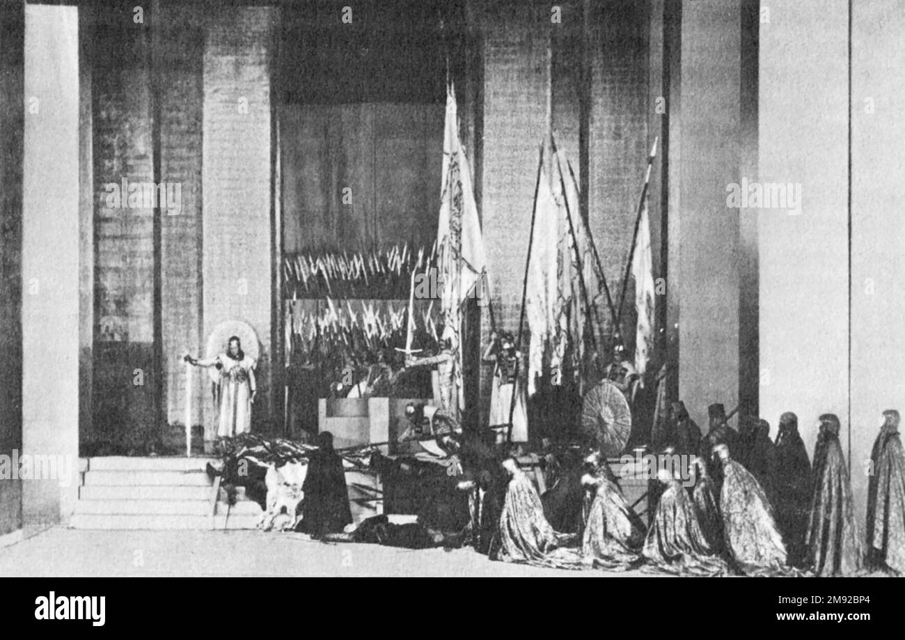 Photograph of the final scene of Edward Gordon Craig's production of Hamlet in 1911 at the Moscow Art Theater Stock Photo