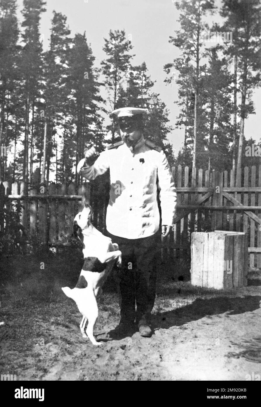 Rear Admiral Maximilian Fedorovich von Schultz in Luga ca.  1913 Stock Photo