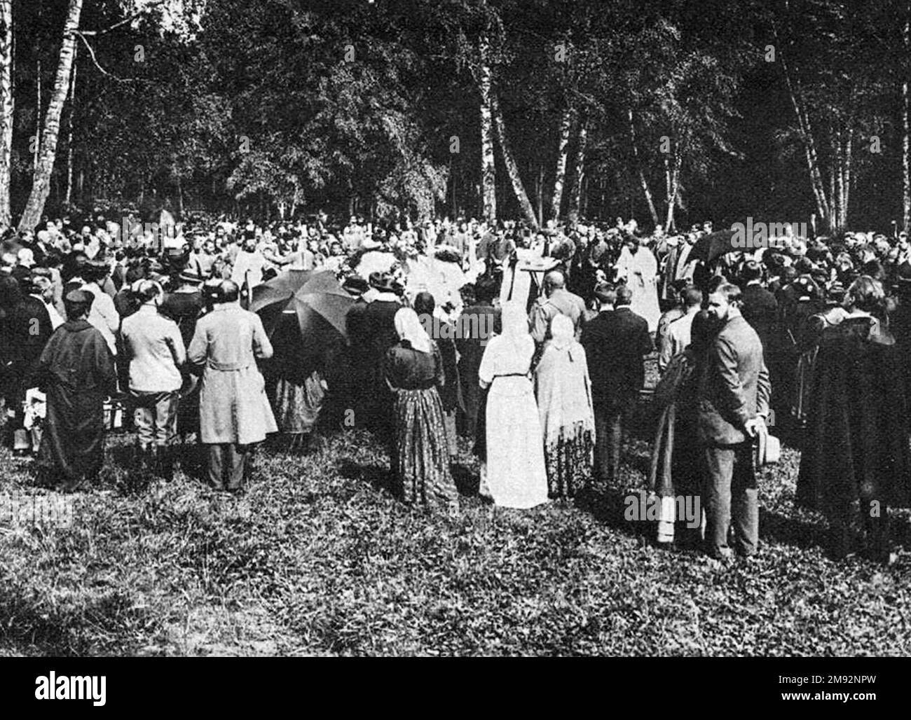 The funeral of Sergei Savvich Mamontov at the Moscow Bratsk Cemetery ca.  24 August 1915 Stock Photo