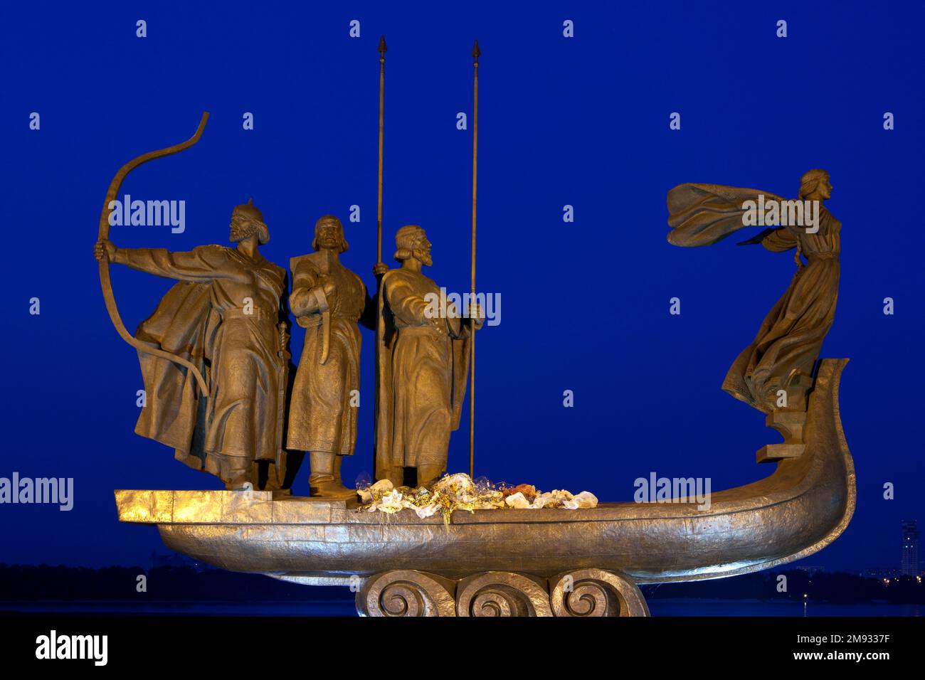 Monument to the Founders of Kyiv (by sculptor Vasyl Borodai