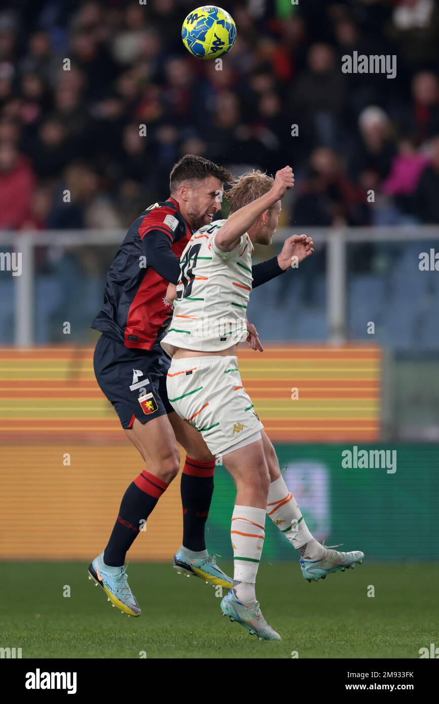 Genoa, Italy, 16th January 2023. Kevin Strootman of Genoa CFC challenges Joel Pohjanpalo of Venezia FC for an aerial ball during the Serie B match at Luigi Ferraris, Genoa. Picture credit should read: Jonathan Moscrop / Sportimage Stock Photo
