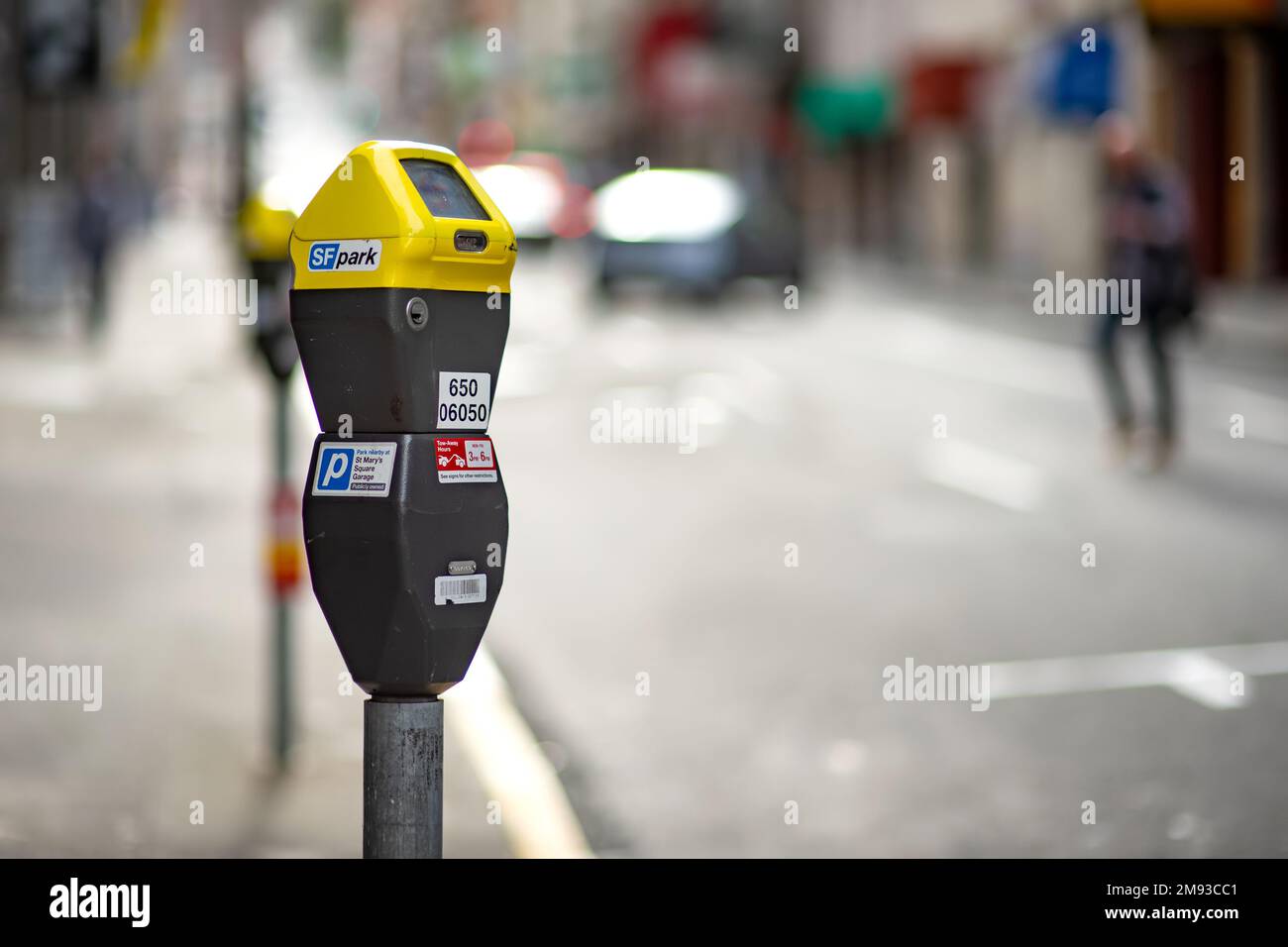 SAN FRANCISCO, USA - APRIL 2016: Parking meter in a busy street of ...