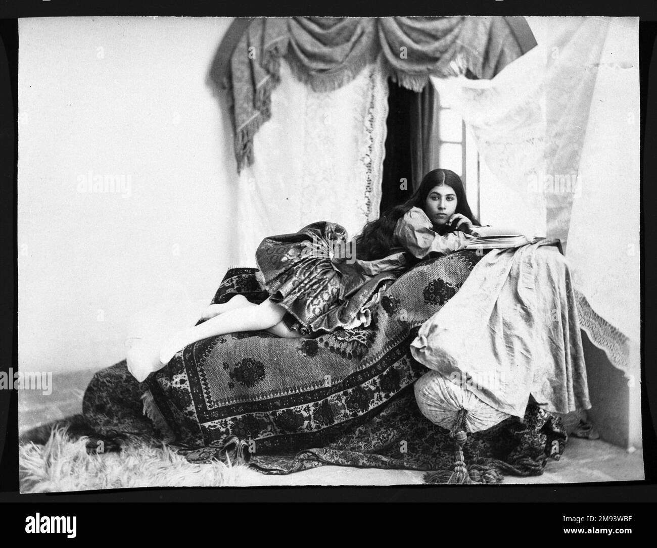 15-7-x-20-6-cm-black-and-white-stock-photos-images-alamy