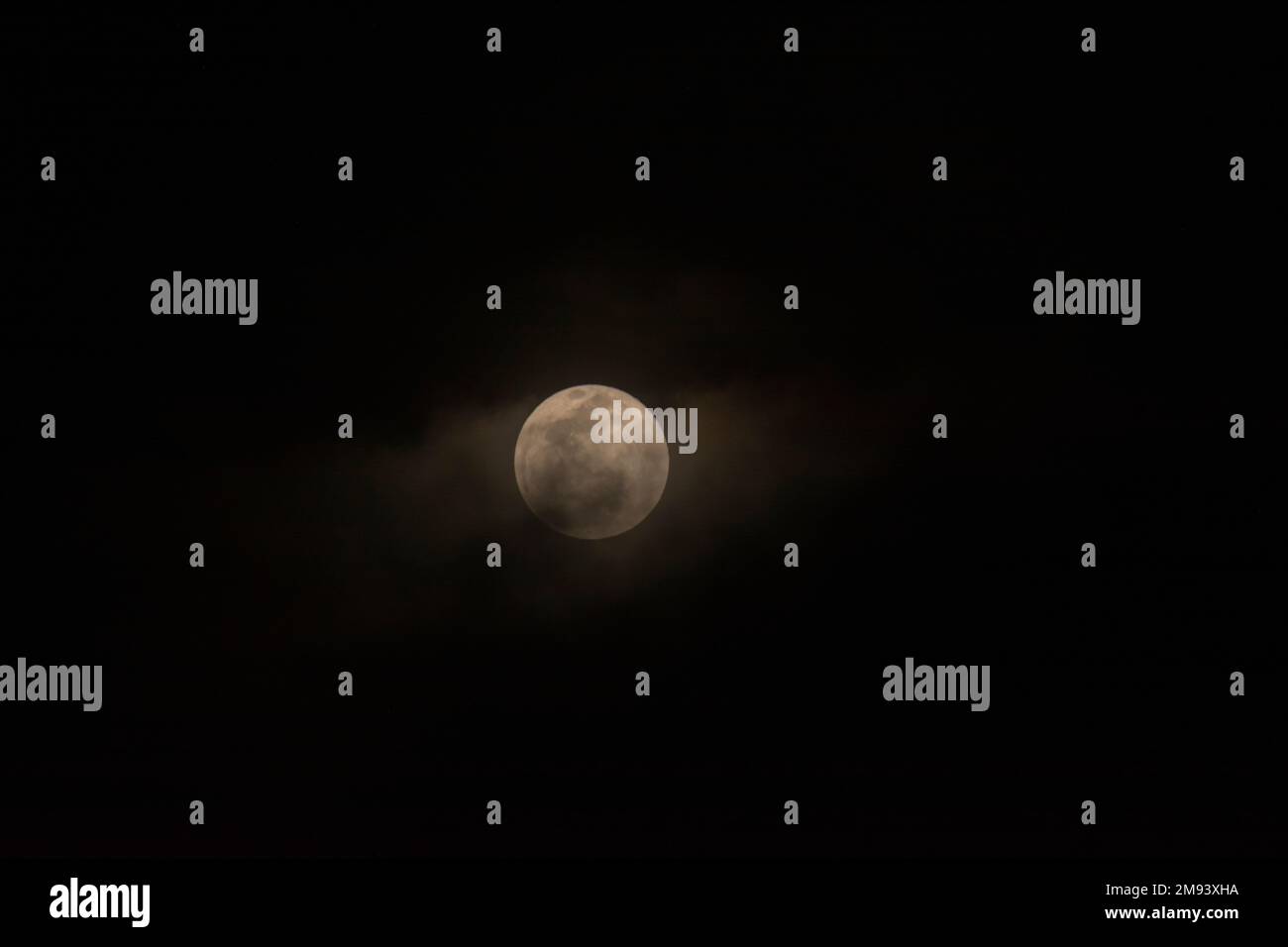 Full moon clouds in front hi-res stock photography and images - Alamy