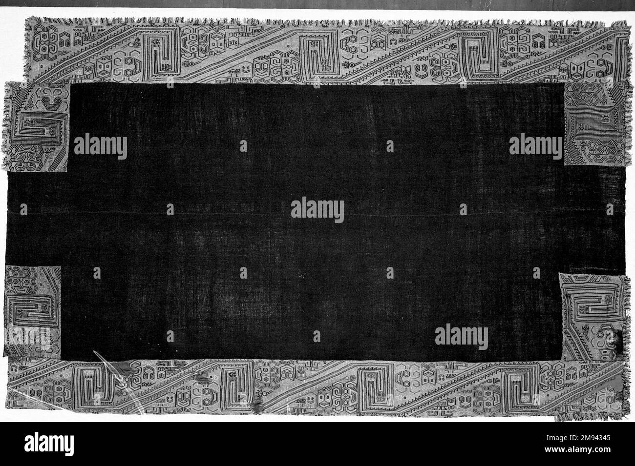 Mantle Paracas Necropolis 'linear'. , 100 B.C.E.-100 C.E. Cotton, camelid fiber, 90 3/16 x 57 7/8 in. (229.0 x 147.0 cm).   Arts of the Americas 100 B.C.E.-100 C.E. Stock Photo