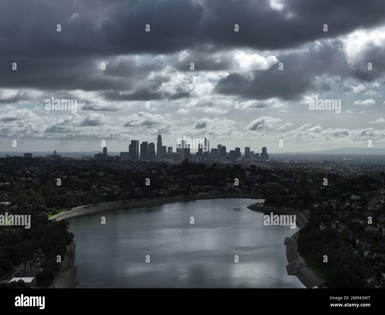 Los Angeles, USA. 16th Jan, 2023. Rain storms begin to clear out from the skies above Los