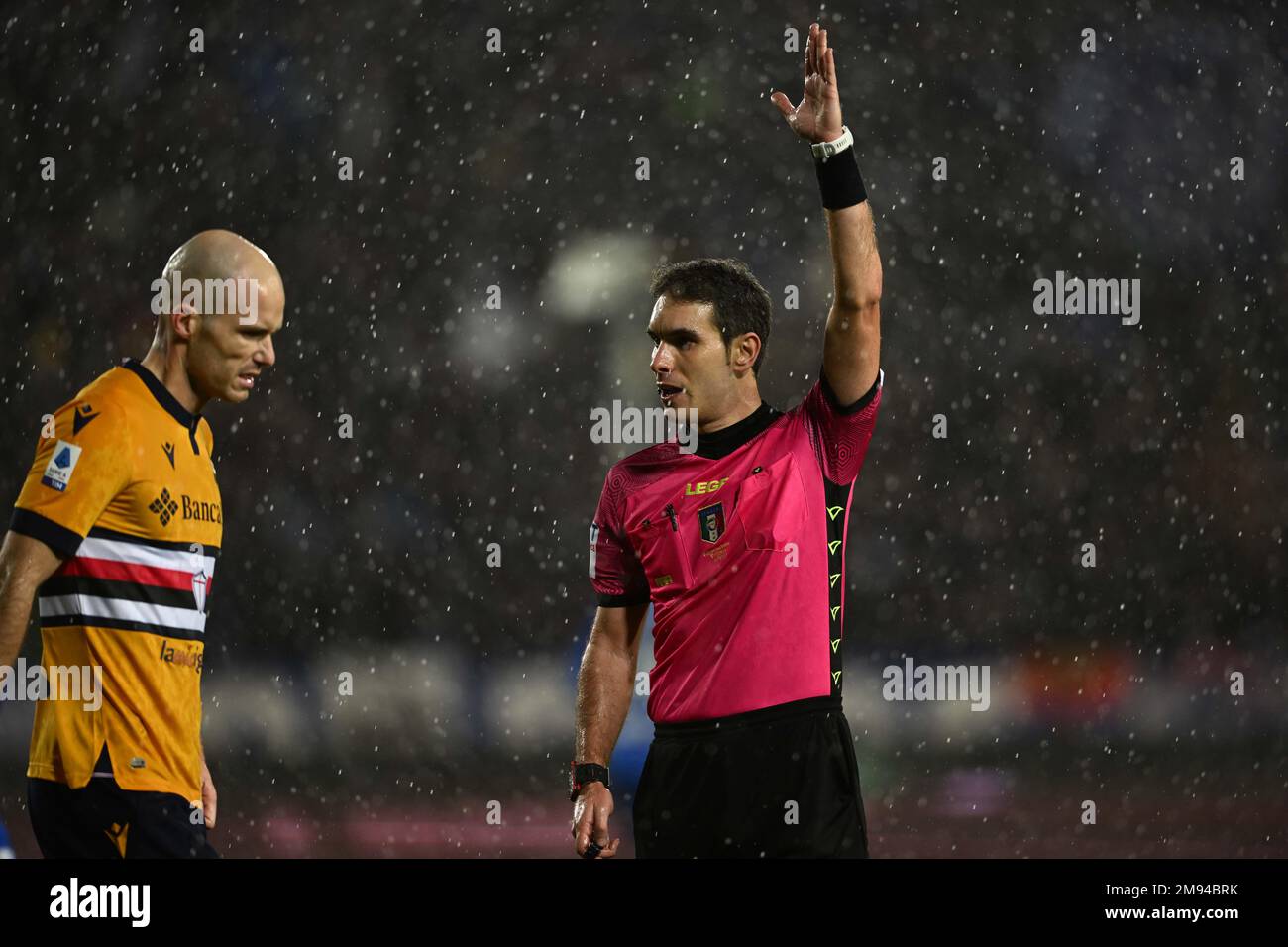 Referee bram hires stock photography and images Alamy