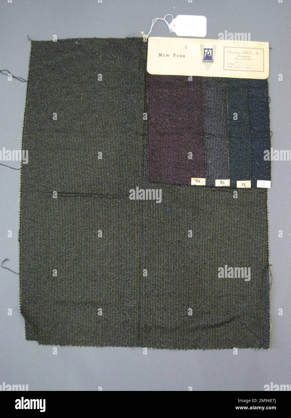 Textile Swatches Onondaga Silk Company, Inc. (1925-1981). , 1948-1959. 85 acetate, 15 rayon, 22 1/2 x 18 in. (57.2 x 45.7 cm).    1948-1959 Stock Photo