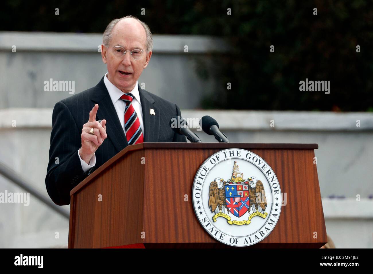 Alabama state treasurer young boozer speaks after being sworn in