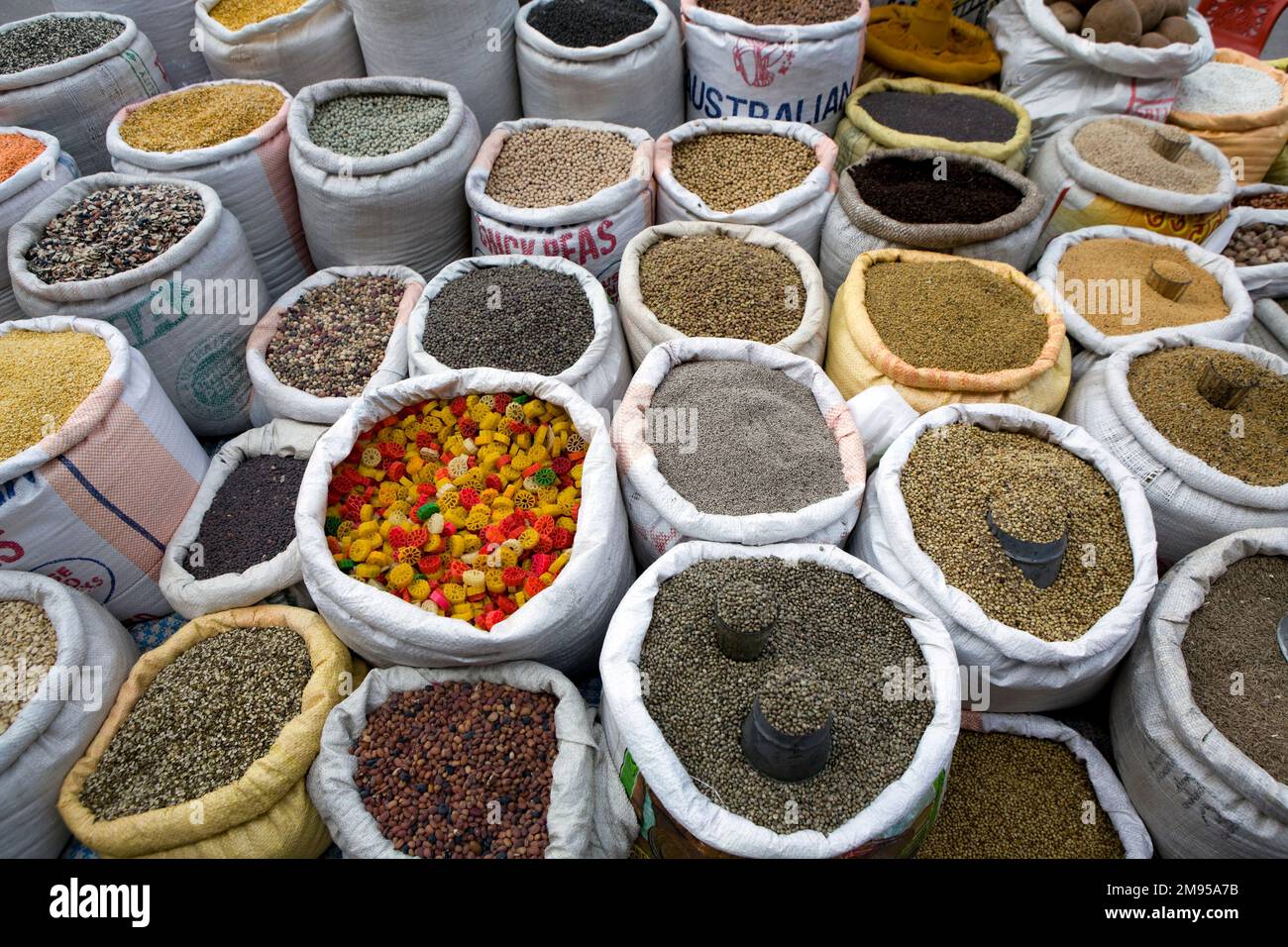 Nepali curry hires stock photography and images Alamy