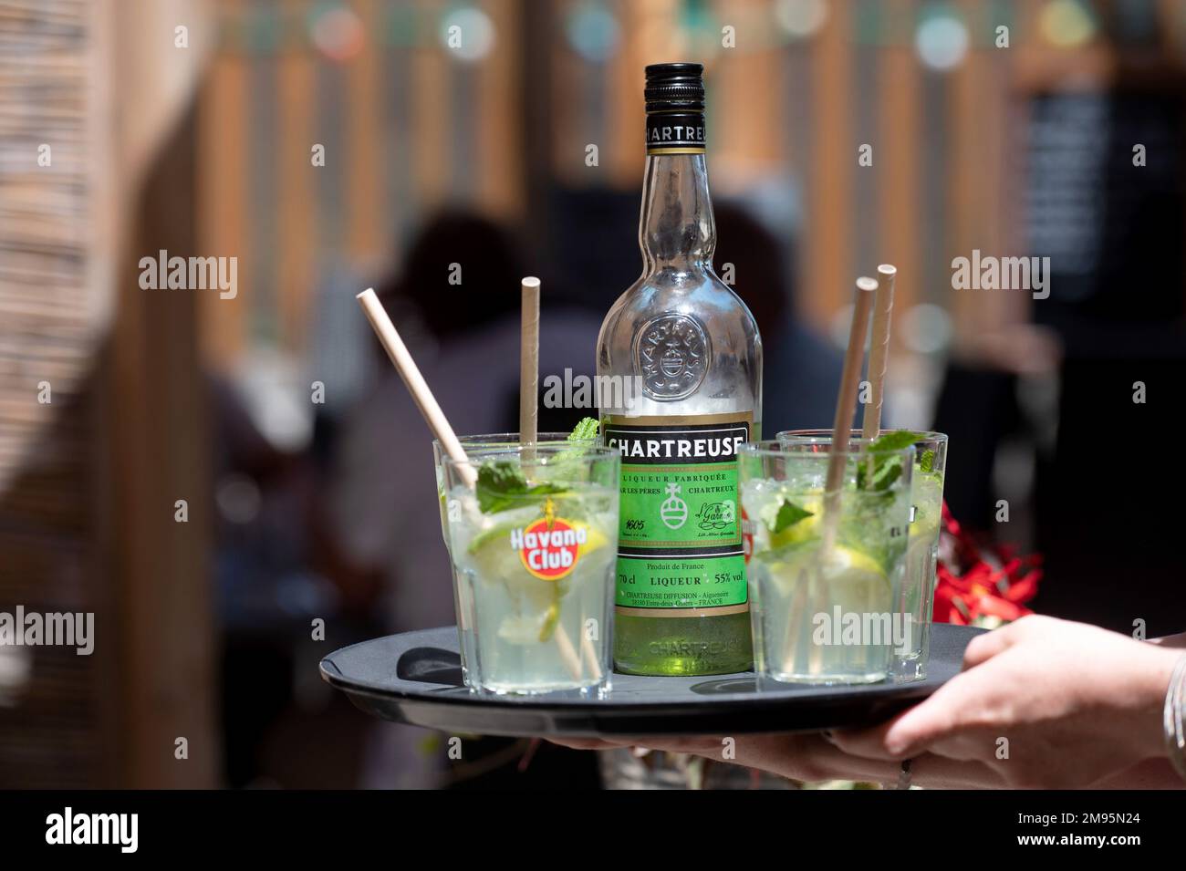 Cocktail with Green Chartreuse (herbal liqueur Stock Photo Alamy