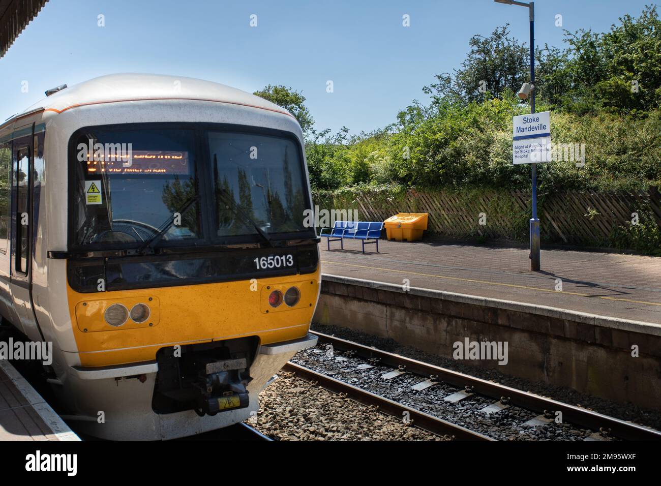 Stoke Mandeville Village Buckinghamshire Commuter Location With Train Station London Marylebone Rural Chiltern Hills School Pub Close to London Stock Photo