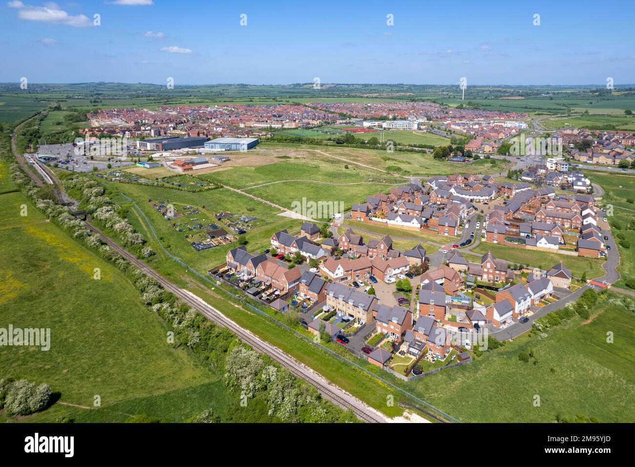 Berryfields Aylesbury Housing Estate Modern Development London Commute