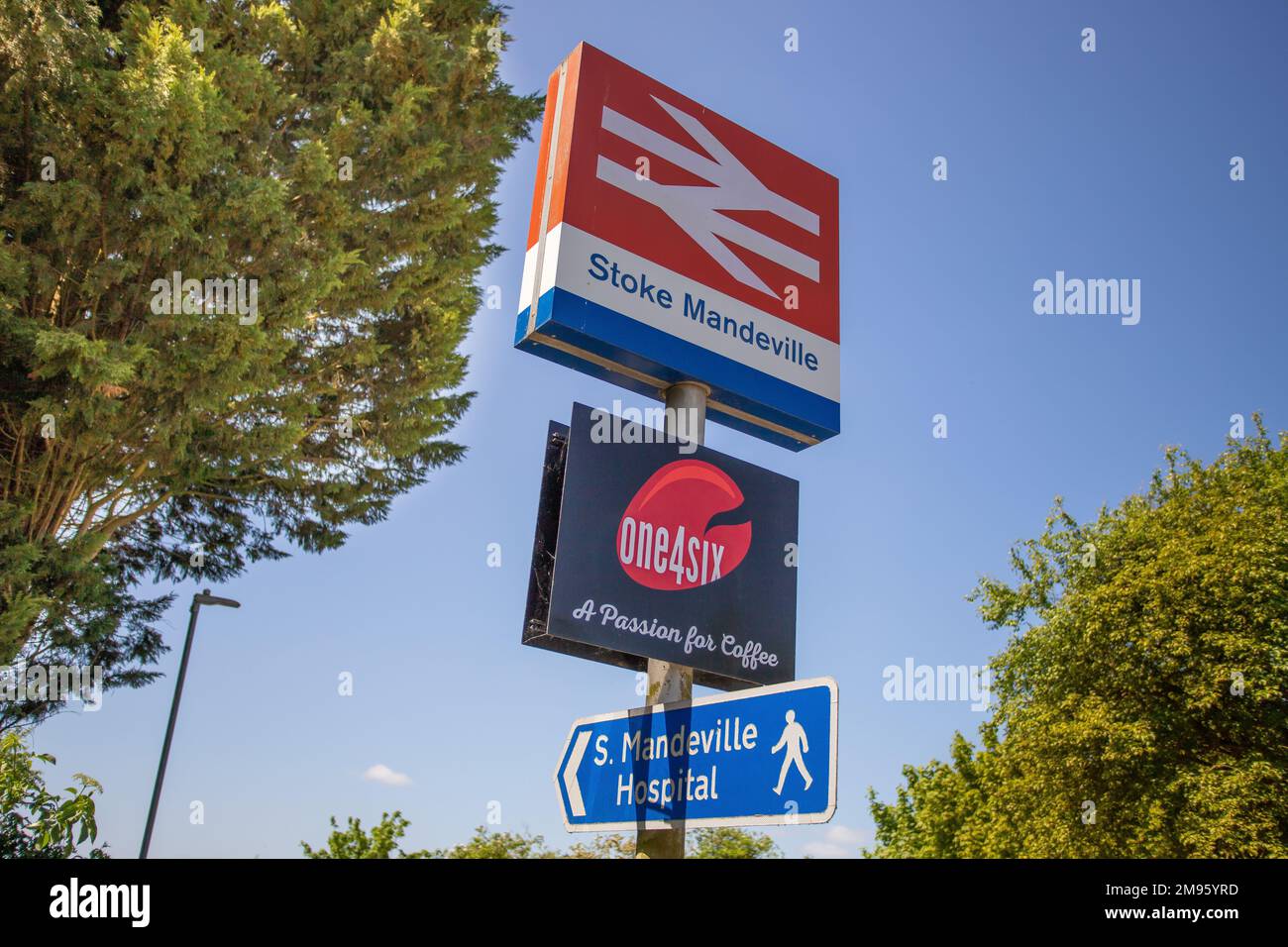 Stoke Mandeville Village Buckinghamshire Commuter Location With Train Station London Marylebone Rural Chiltern Hills School Pub Close to London Stock Photo