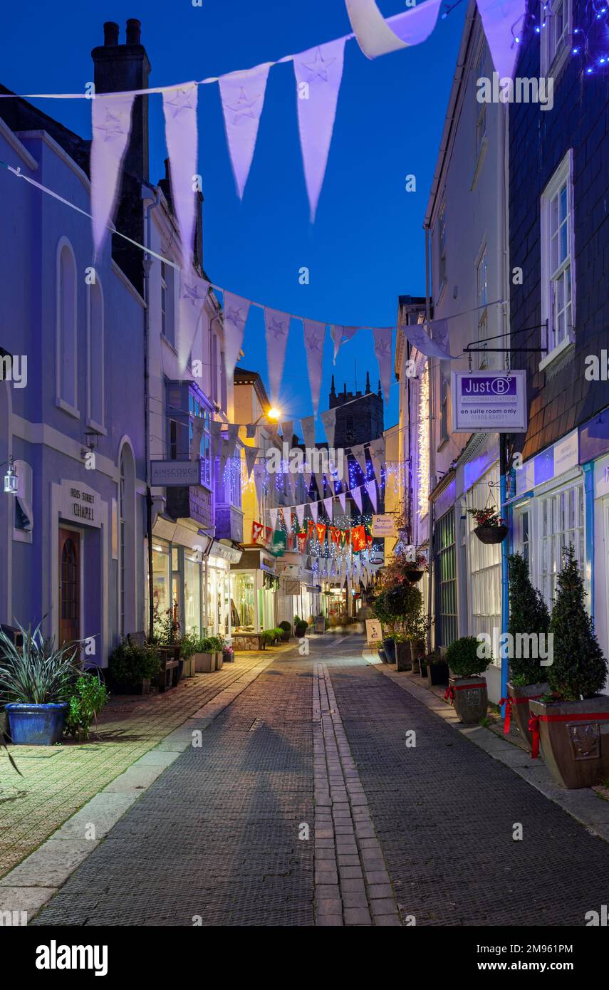 UK, England, Devon, Dartmouth, Foss Street with Traditional Christmas