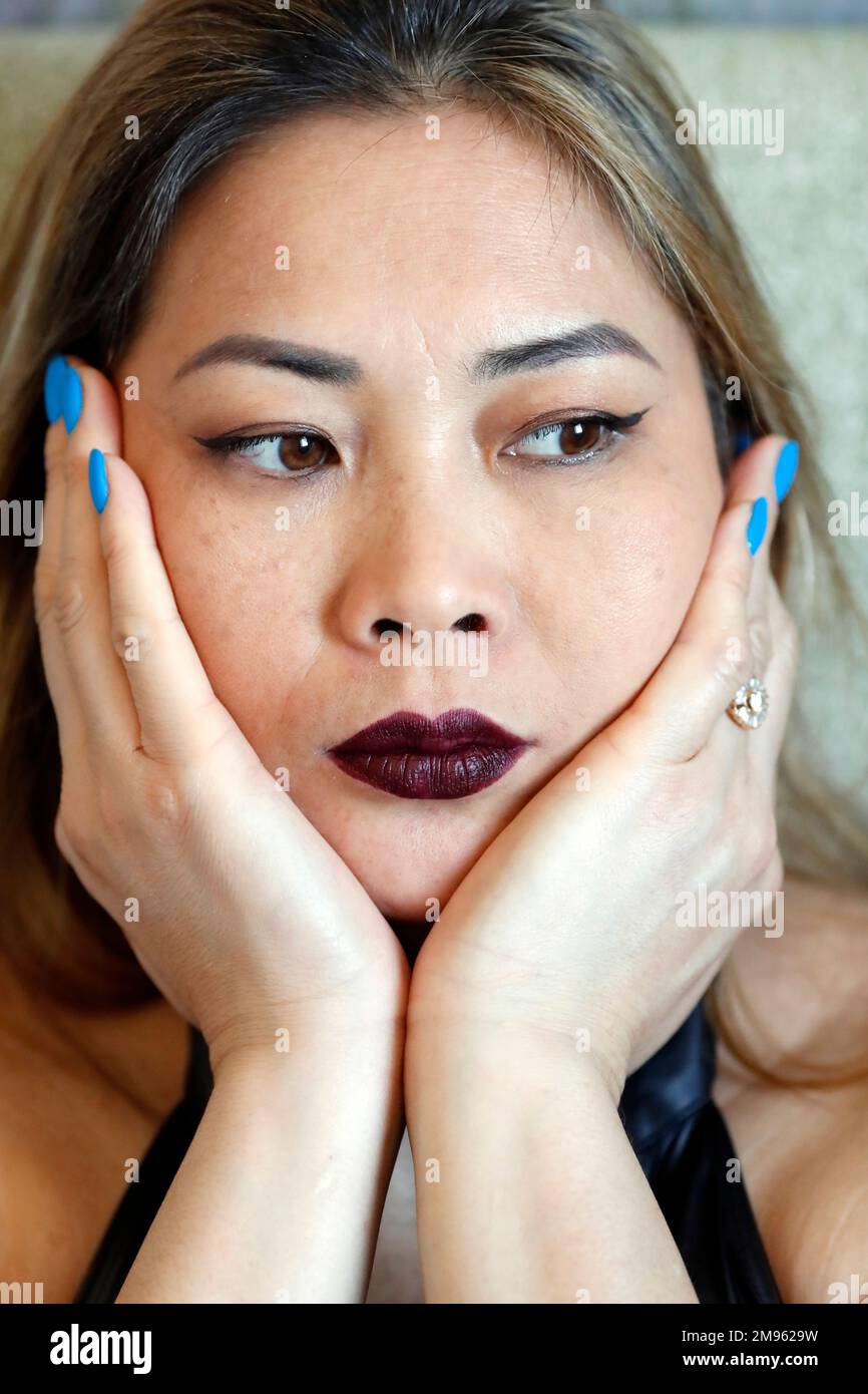 Portrait asian woman sad face hi-res stock photography and images - Alamy