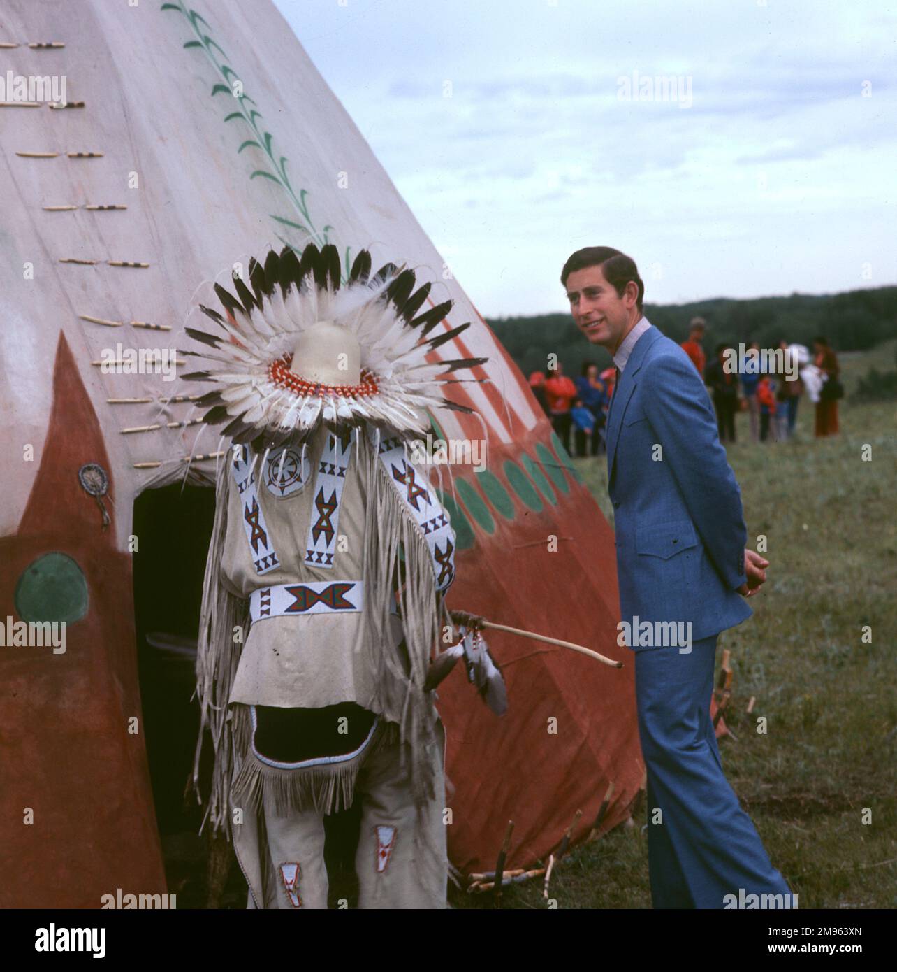 CHARLES, PRINCE OF WALES With a Native Indian Chief during a visit to Canada in 1985. Stock Photo