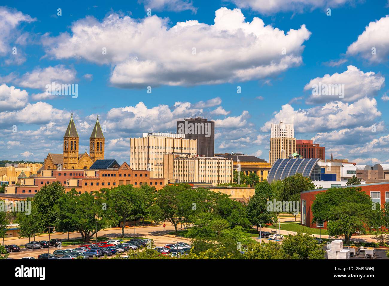 Akron, Ohio, USA downtown city skyline in the daytime Stock Photo Alamy