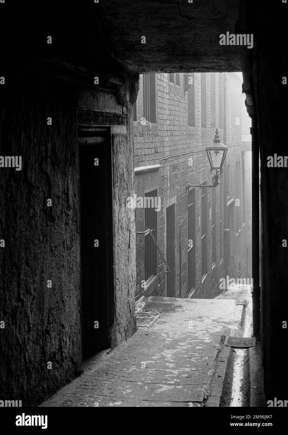 An atmospheric view of an Edinburgh street, Scotland. Stock Photo