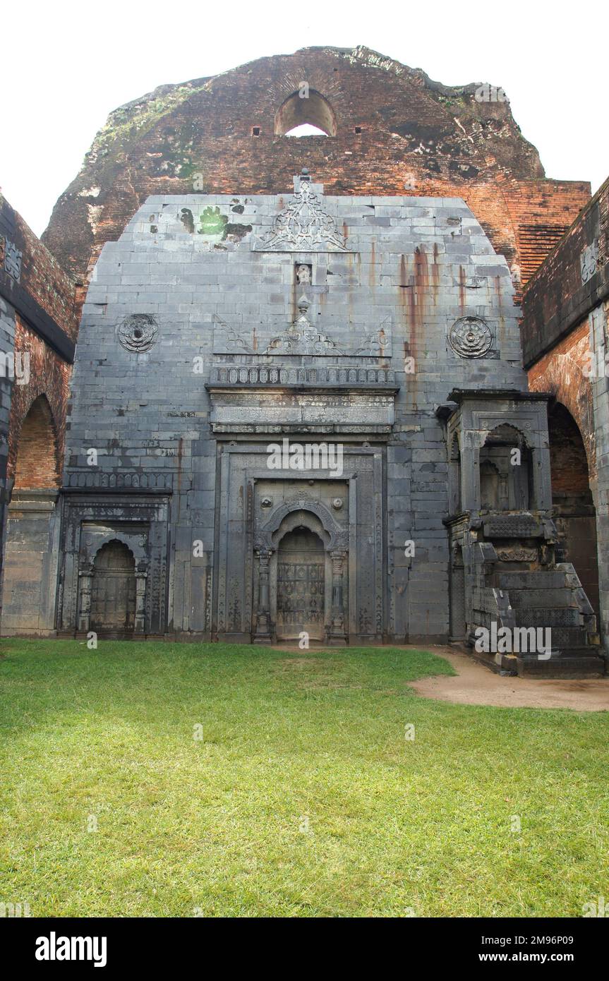 India, West Bengal, Pandua: Adina Mosque or Jami Masjid (1364 AD), interior, wall of prayer and preaching. Stock Photo
