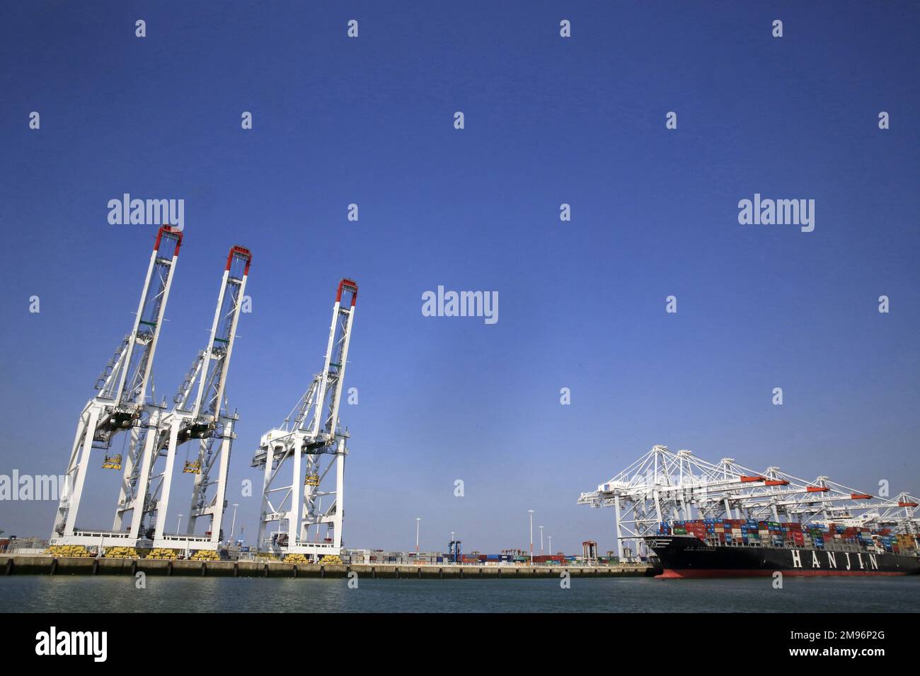 Container Terminal. Le Havre. Haute-Normandie. Seine-Maritime. France ...