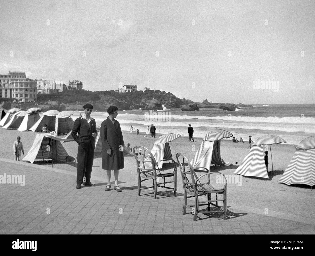 Holidaymakers at Biarritz, in south-west France. Stock Photo