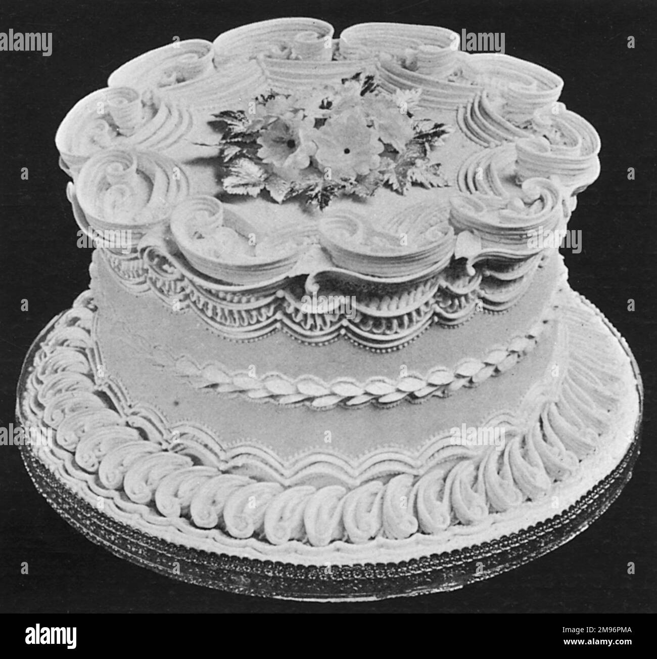 wedding-and-speciality-cakes-one-tier-wedding-cake-stock-photo-alamy