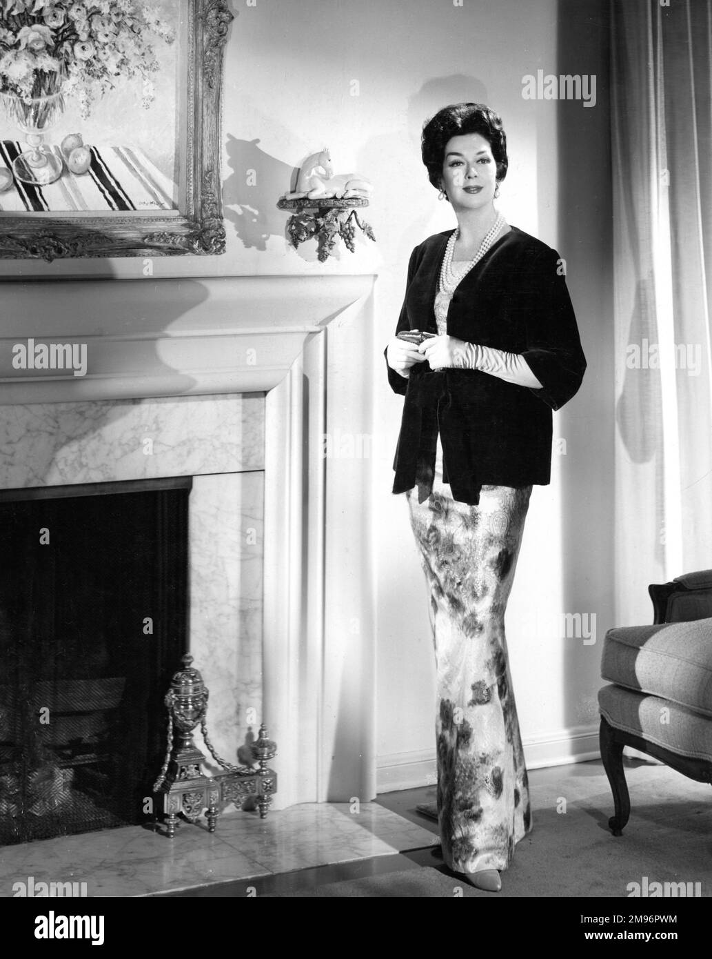 ROSALIND RUSSELL circa 1965 Portrait by JOHN ENGSTEAD, Beverly Hills Stock Photo