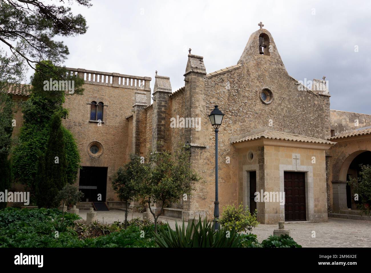 Algaloa, Mallorca, Spain. The monastery Santuari de Nostra Senyora de Cura, located on the top of Puig de Randa on the island of Mallorca at a height of 543m between the municipalities of Algaida and Llucmajor. Stock Photo