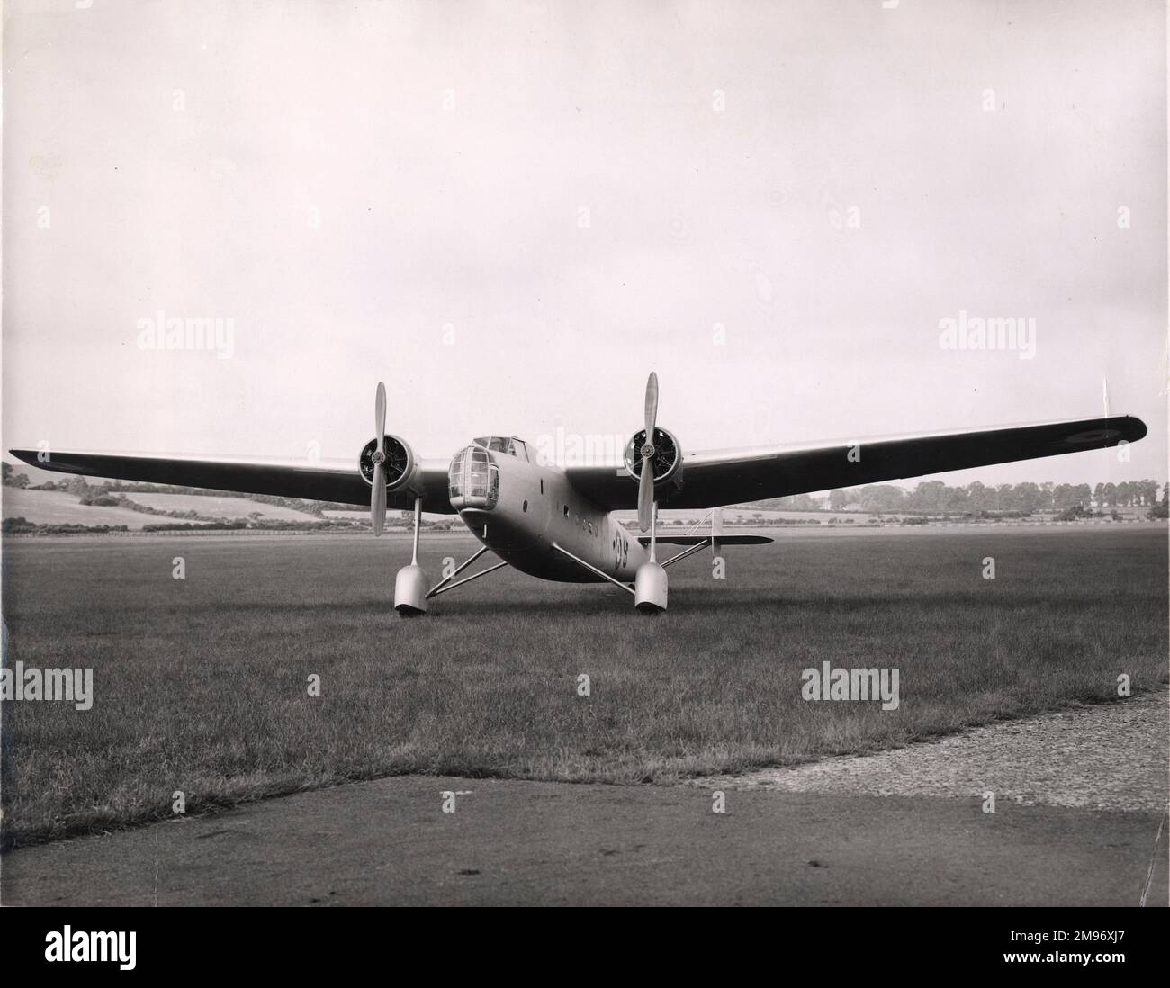 Bristol Bombay first prototype, K3583. Head-on view. Stock Photo