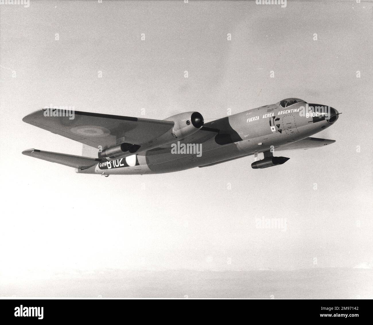 English Electric Canberra B62, B-102 (G-AHYP), of the Fuerza Aerea ...