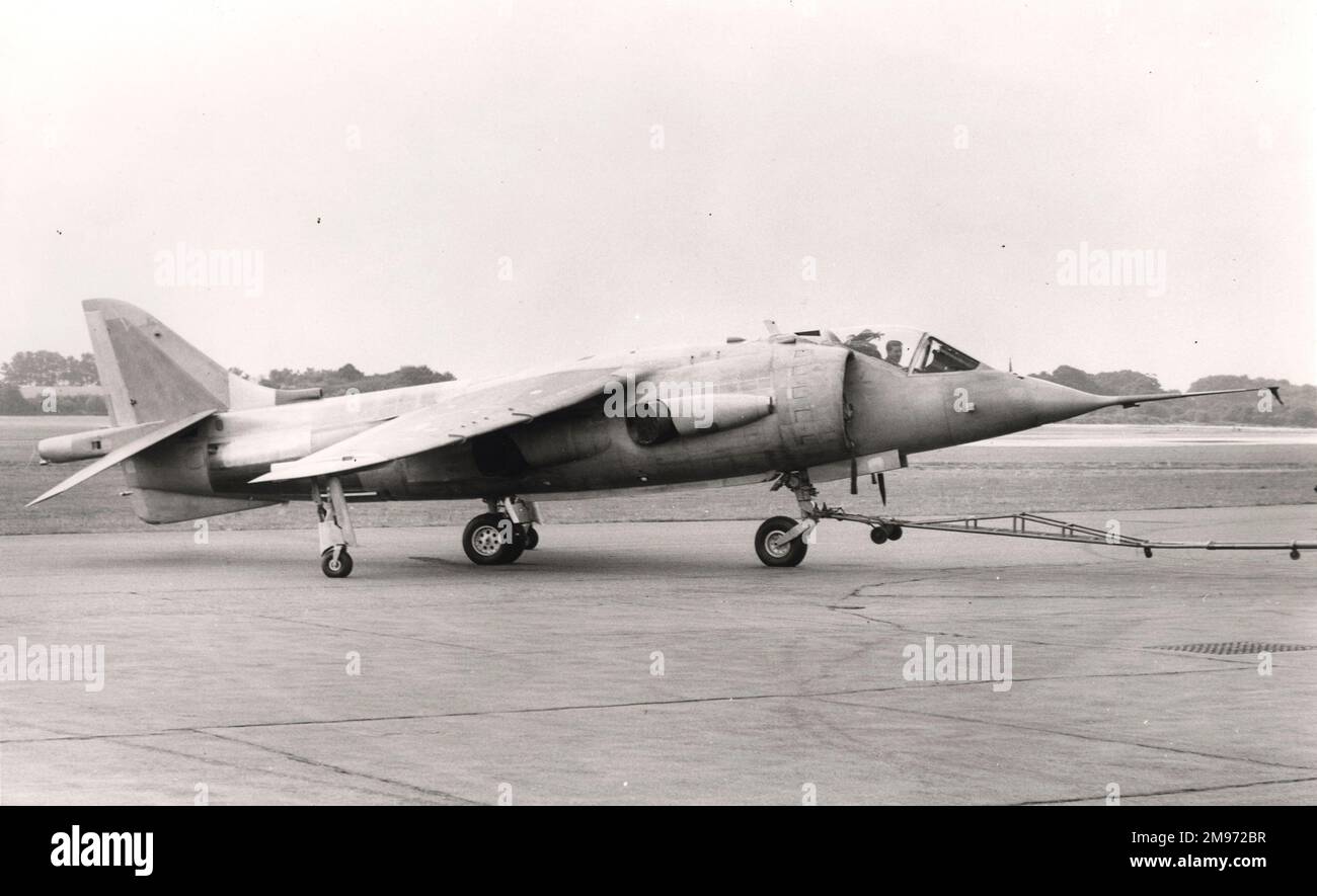 One aircraft of the first development batch of Hawker Siddeley P.1127RAF (later called Harriers) XV276. Stock Photo